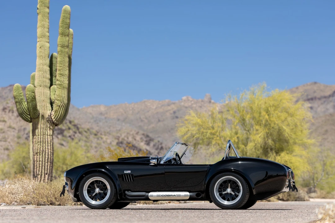 Shelby Cobra Replica - Image 5 of 31