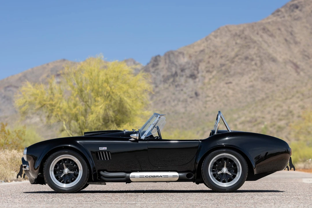 Shelby Cobra Replica - Image 7 of 31