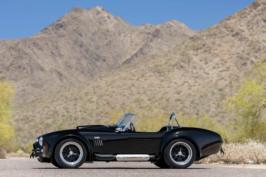 Shelby Cobra Replica - Image 6 of 31