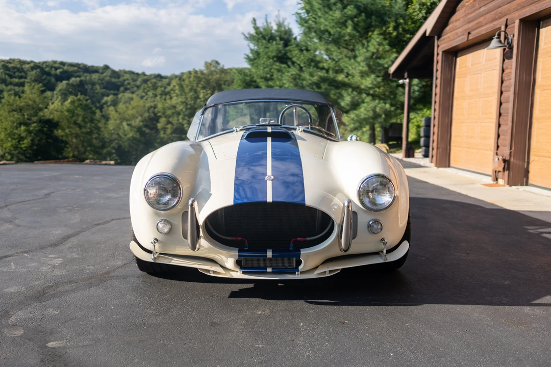 2003 Superformance - Image 14 of 31