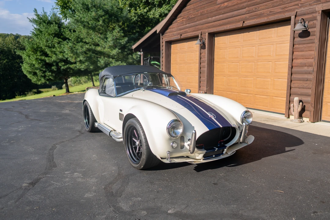 2003 Superformance - Image 12 of 31