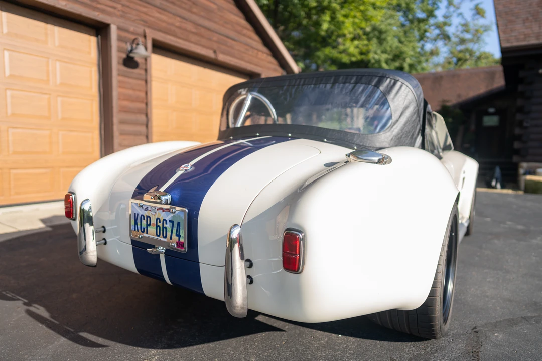 2003 Superformance - Image 8 of 31