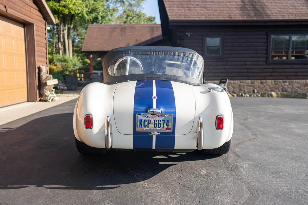 2003 Superformance - Image 7 of 31