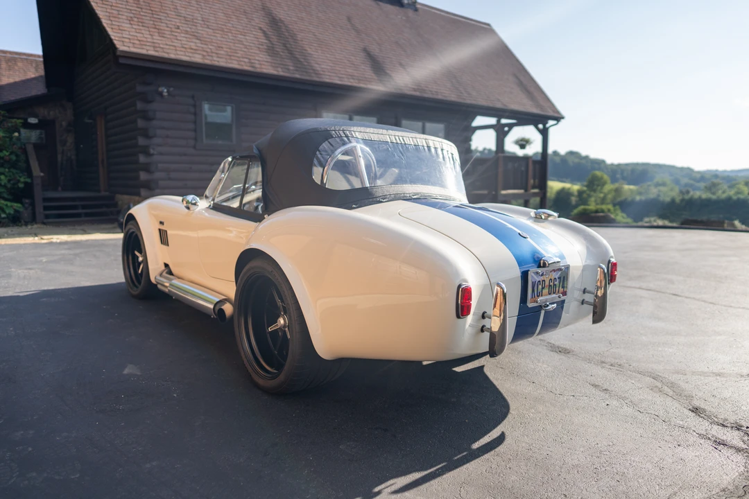 2003 Superformance - Image 4 of 31