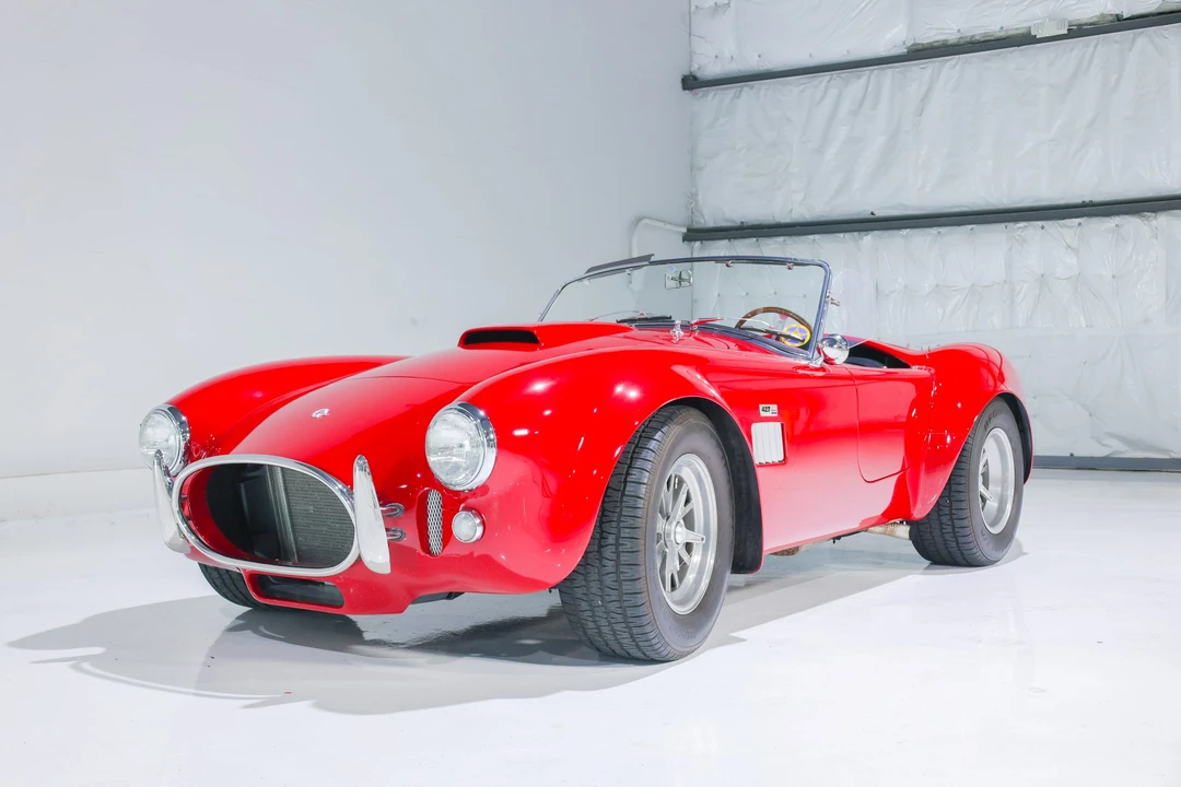 Shelby Cobra Replica - Image 9 of 31