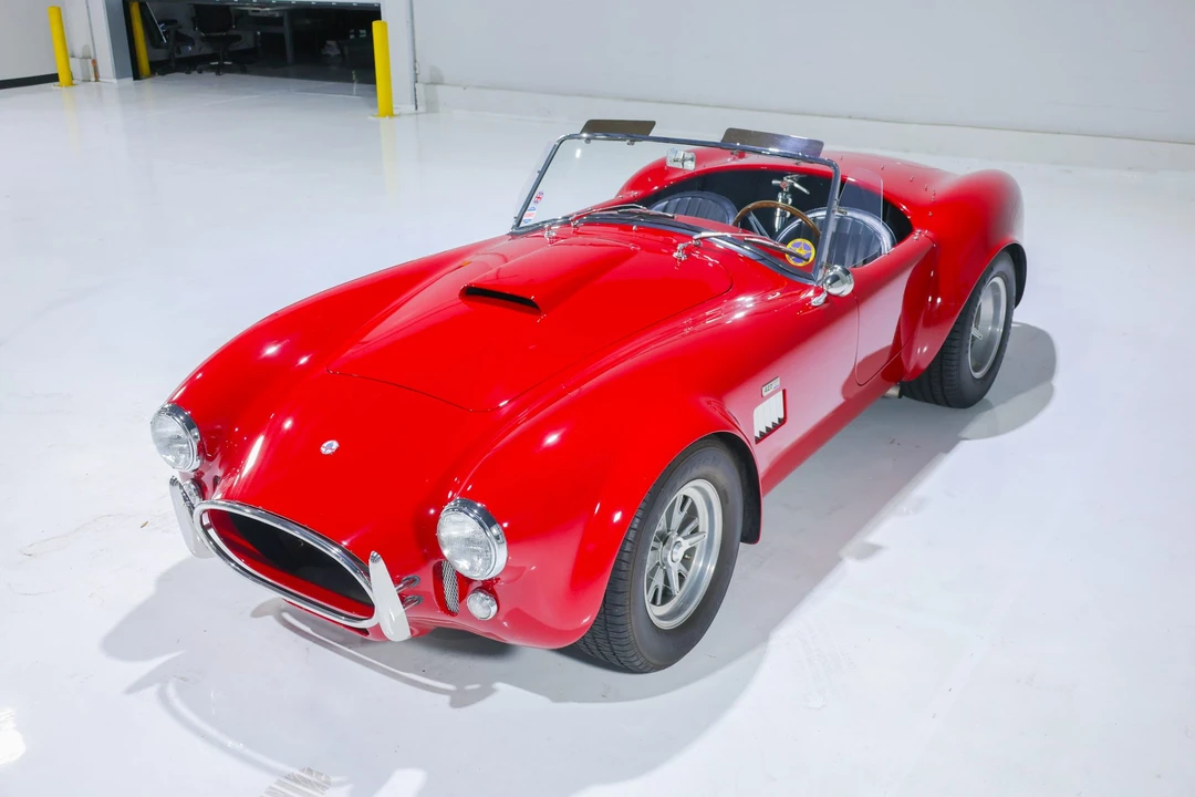 Shelby Cobra Replica - Image 11 of 31