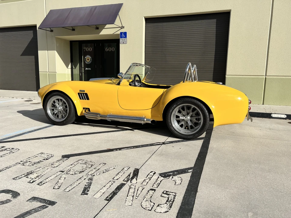 Shelby Cobra Replica - Image 21 of 31