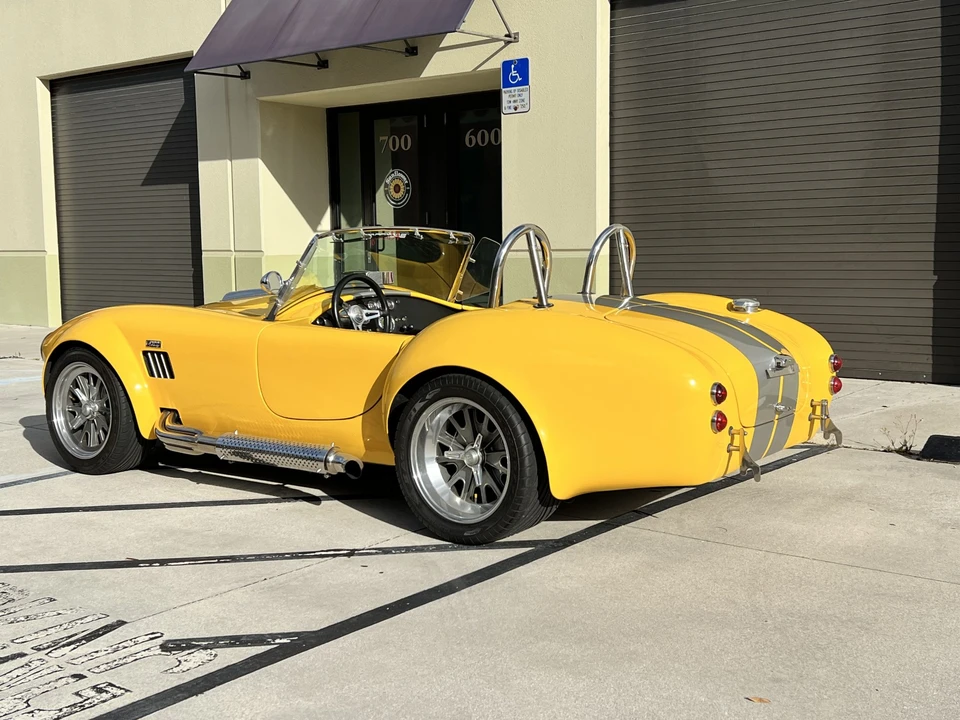 Shelby Cobra Replica - Image 19 of 31