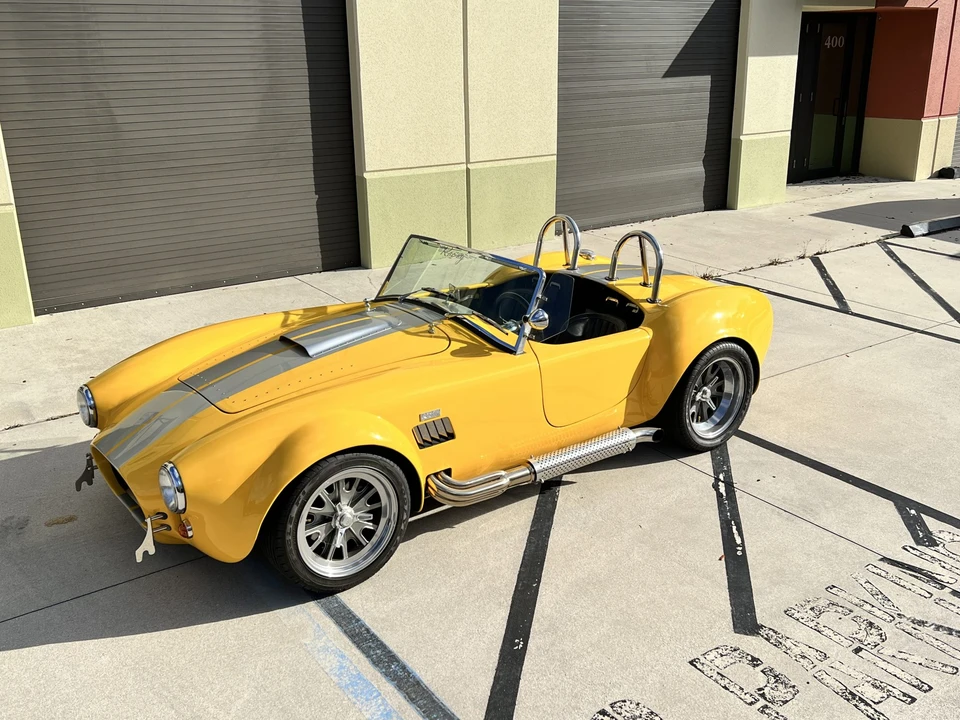 Shelby Cobra Replica - Image 28 of 31
