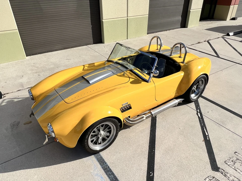 Shelby Cobra Replica - Image 29 of 31