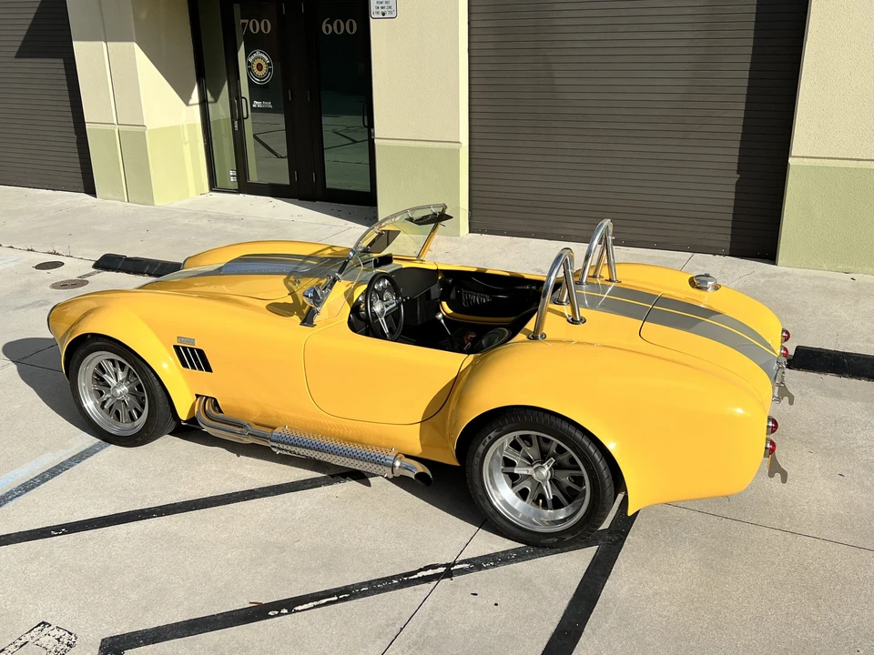 Shelby Cobra Replica - Image 20 of 31
