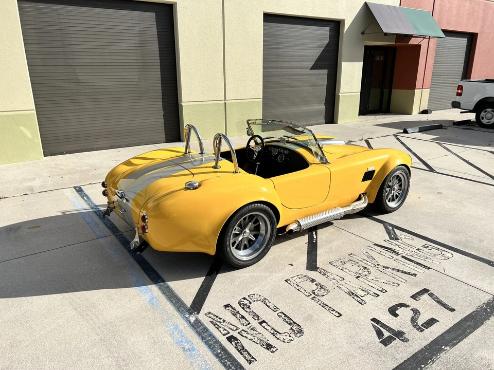 Shelby Cobra Replica - Image 15 of 31