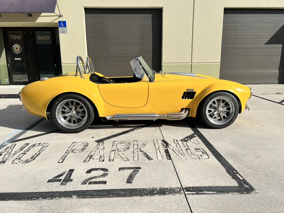 Shelby Cobra Replica - Image 11 of 31
