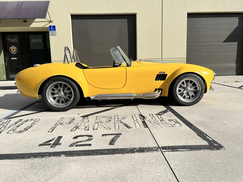 Shelby Cobra Replica - Image 10 of 31