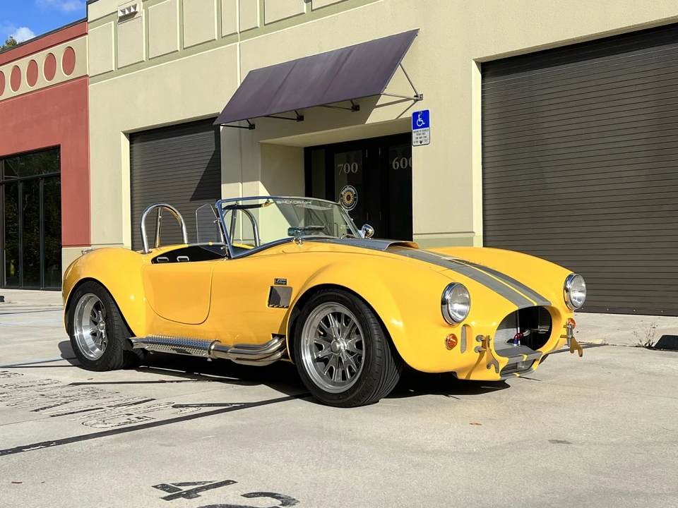 Shelby Cobra Replica - Image 4 of 31