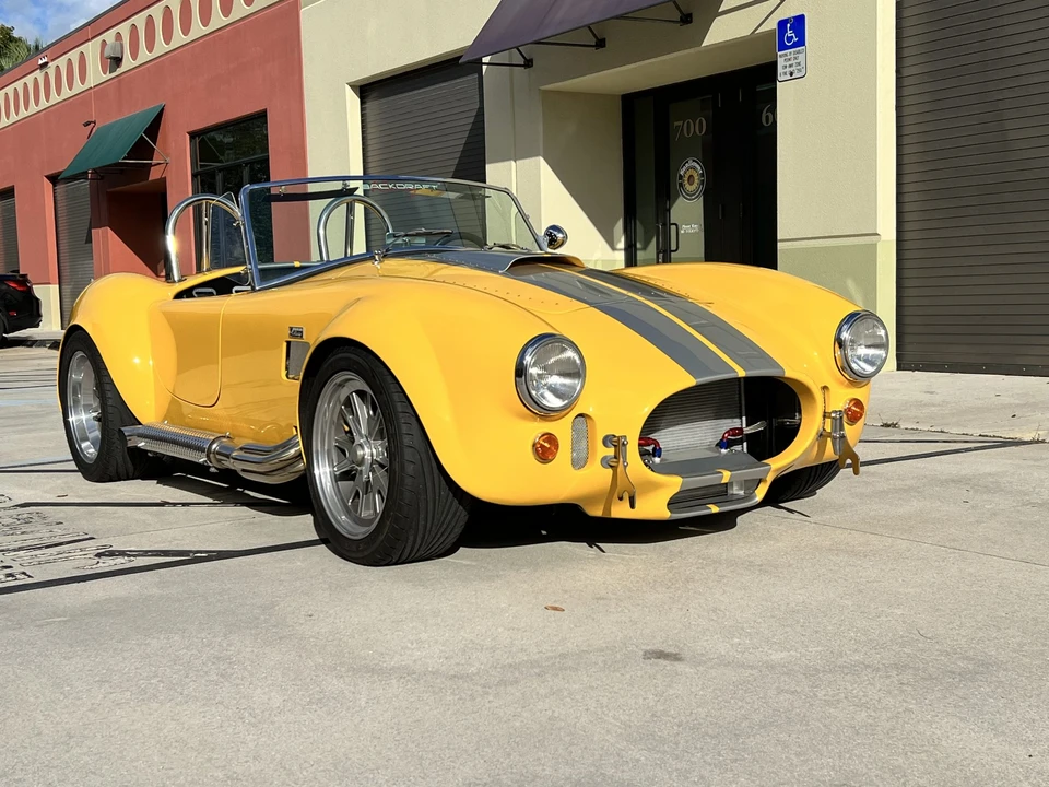 Shelby Cobra Replica - Image 3 of 31