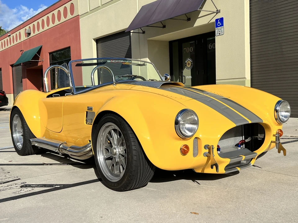 Shelby Cobra Replica - Image 2 of 31