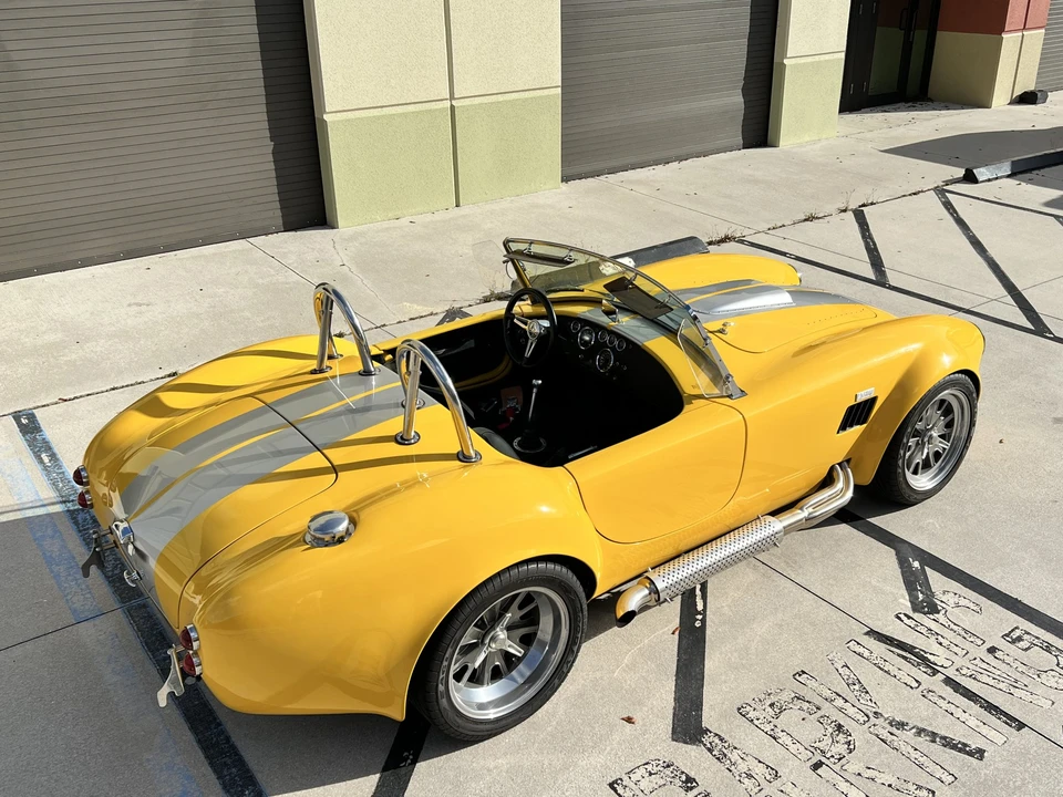 Shelby Cobra Replica - Image 12 of 31