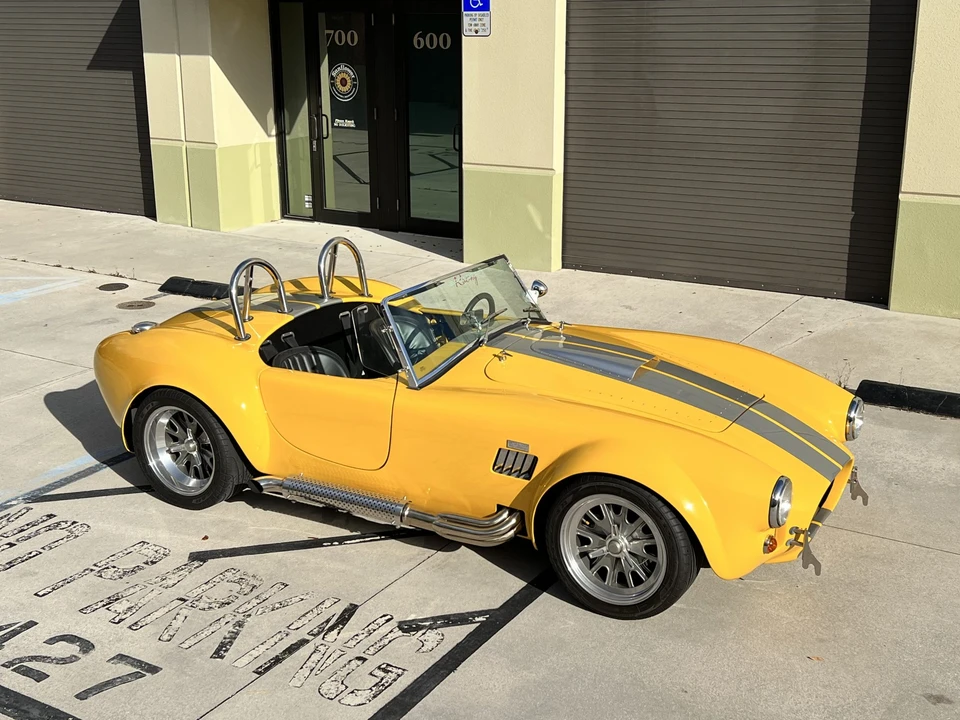Shelby Cobra Replica - Image 5 of 31