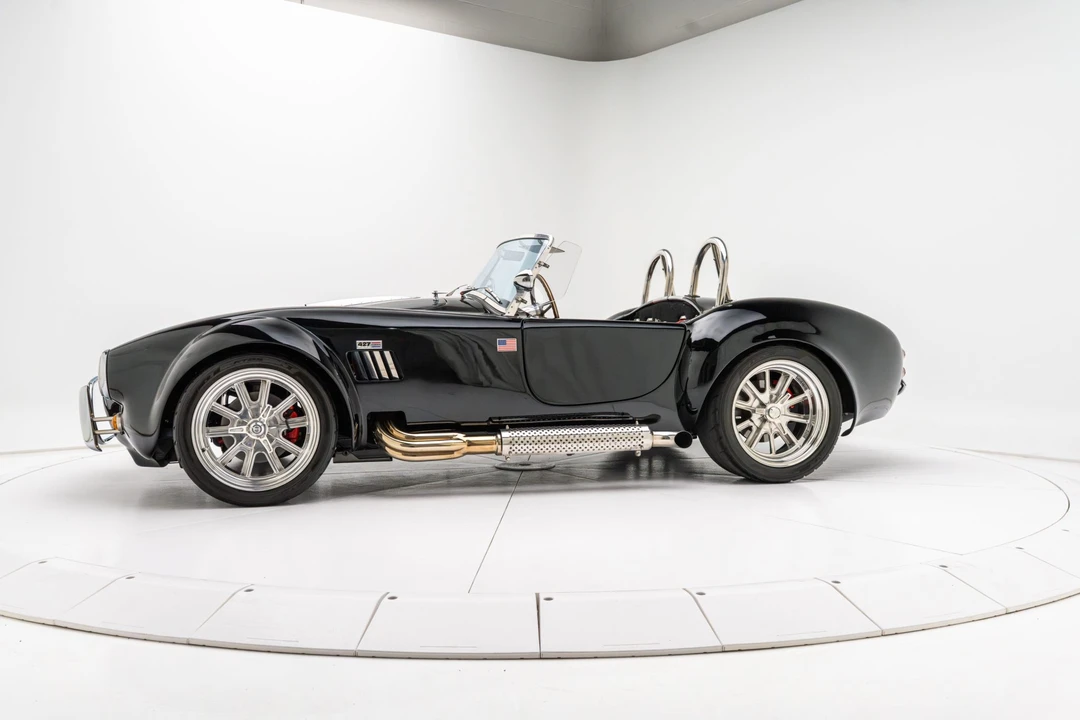 Shelby Cobra Replica - Image 9 of 31