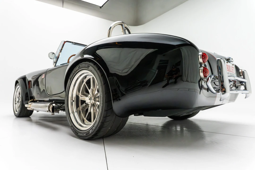 Shelby Cobra Replica - Image 14 of 31