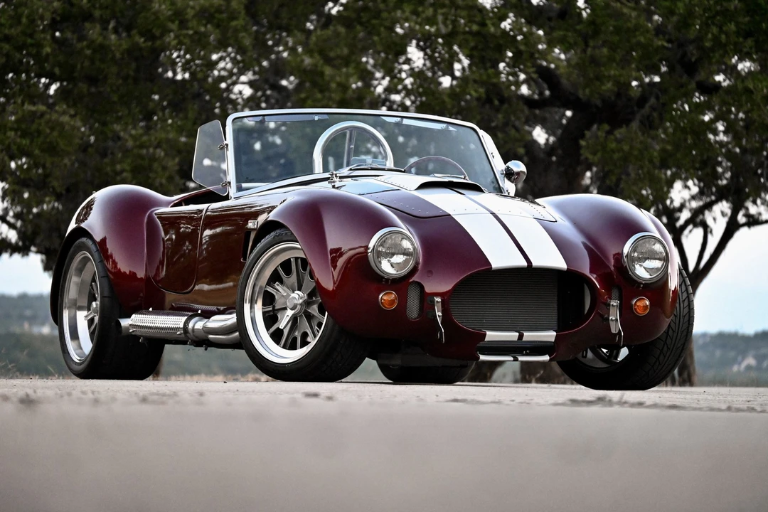 Shelby Cobra Replica - Image 13 of 31