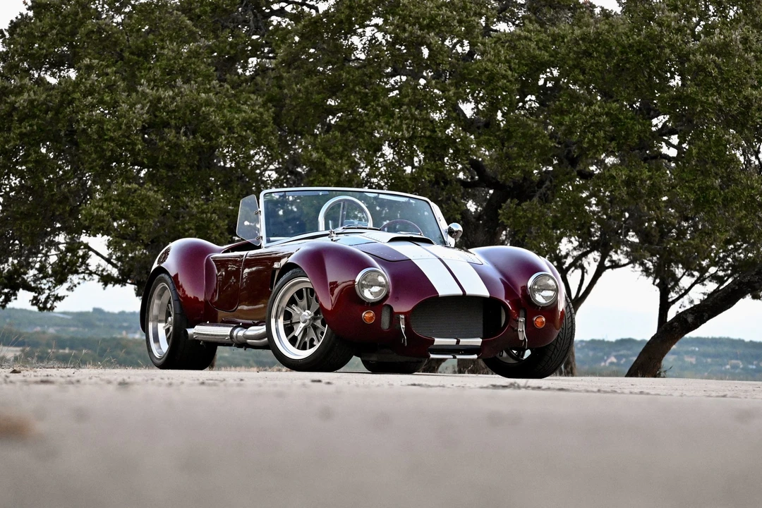 Shelby Cobra Replica - Image 10 of 31