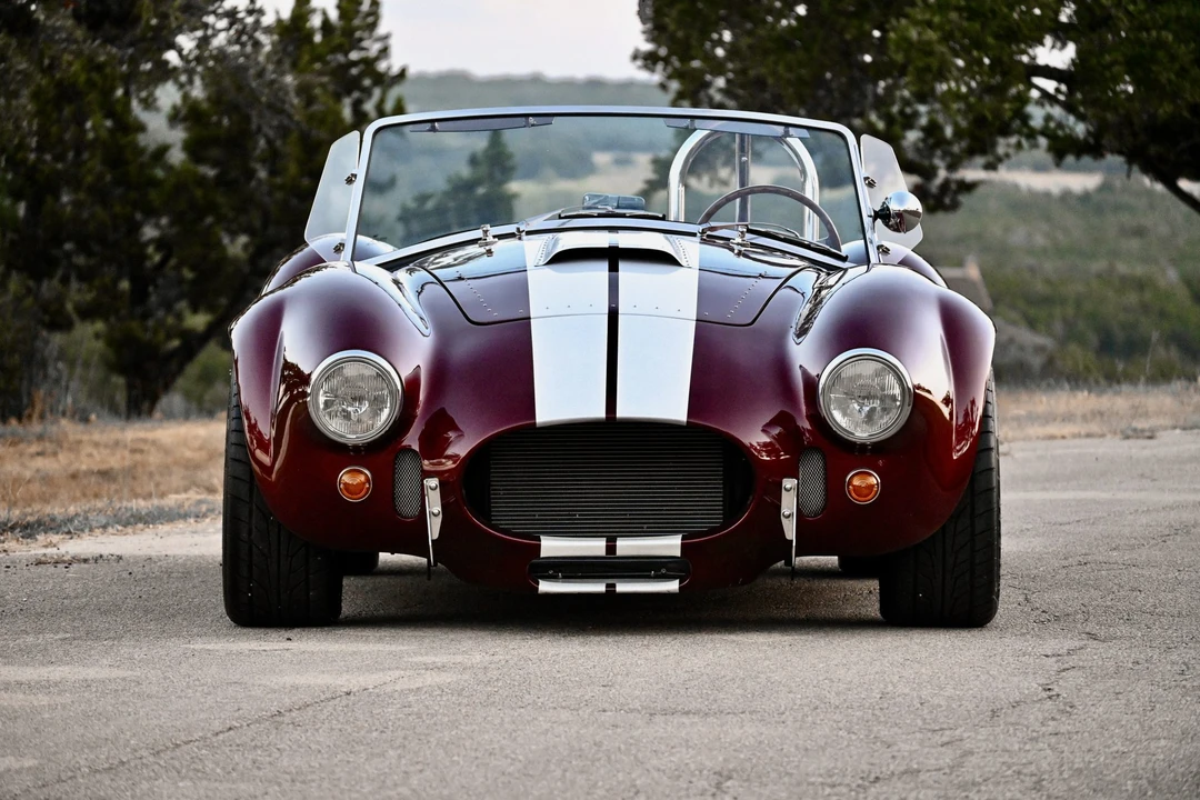 Shelby Cobra Replica - Image 14 of 31