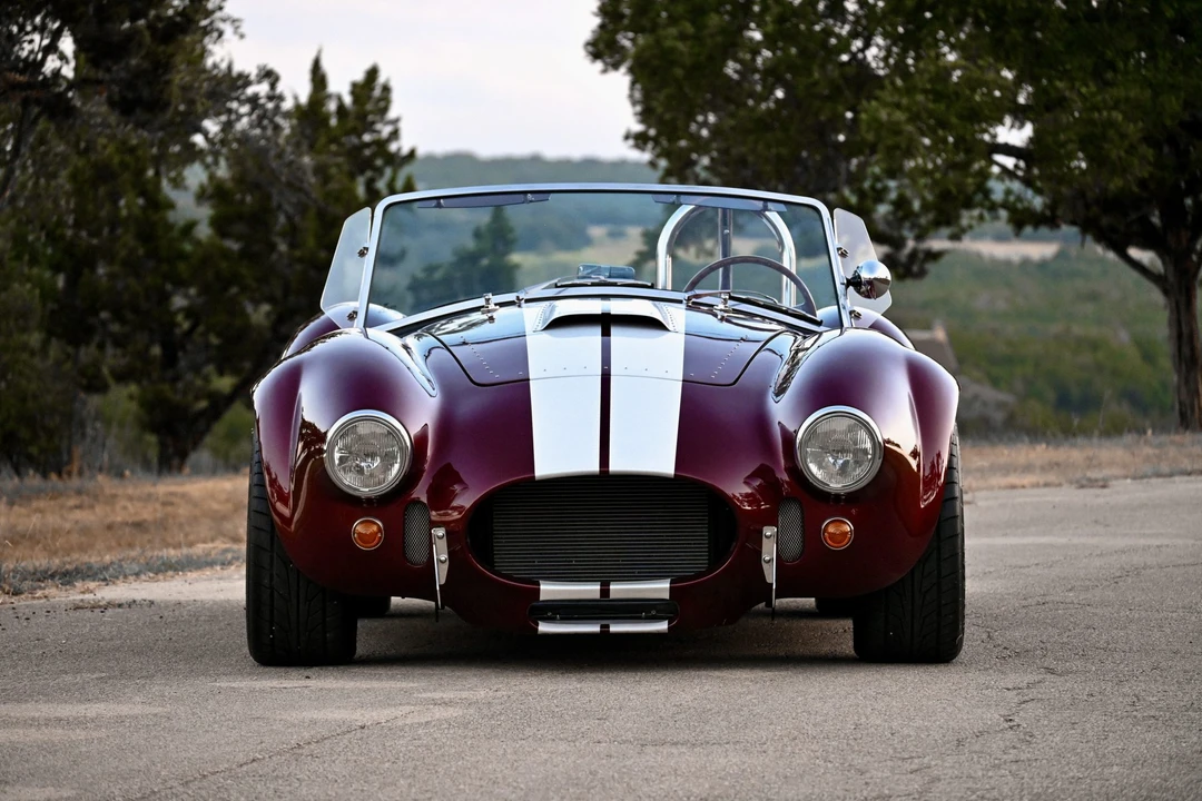 Shelby Cobra Replica - Image 15 of 31