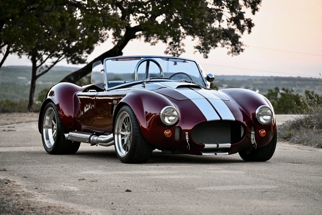 Shelby Cobra Replica - Image 11 of 31