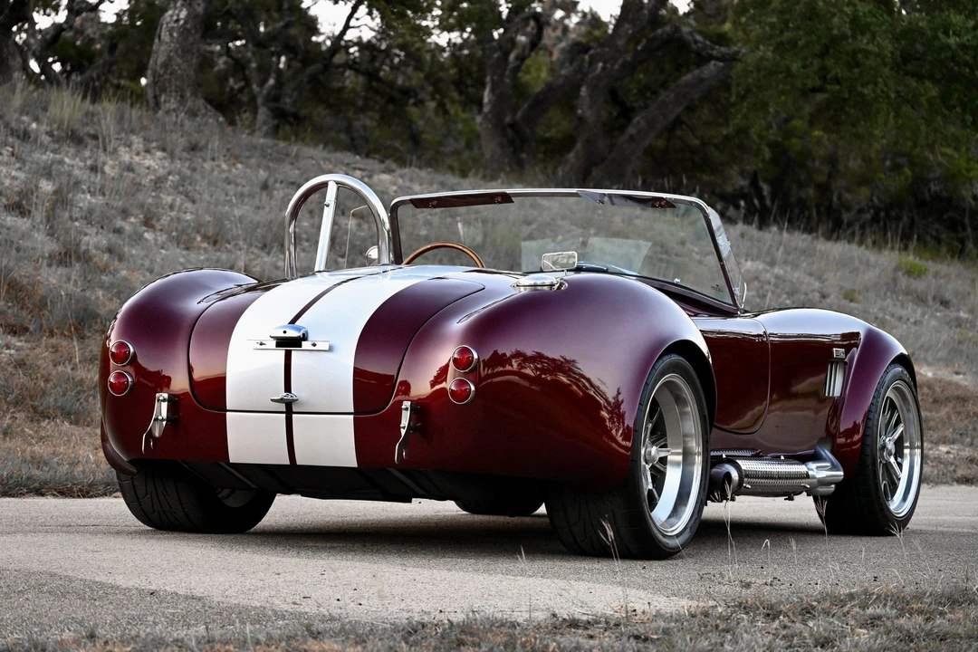 Shelby Cobra Replica - Image 9 of 31