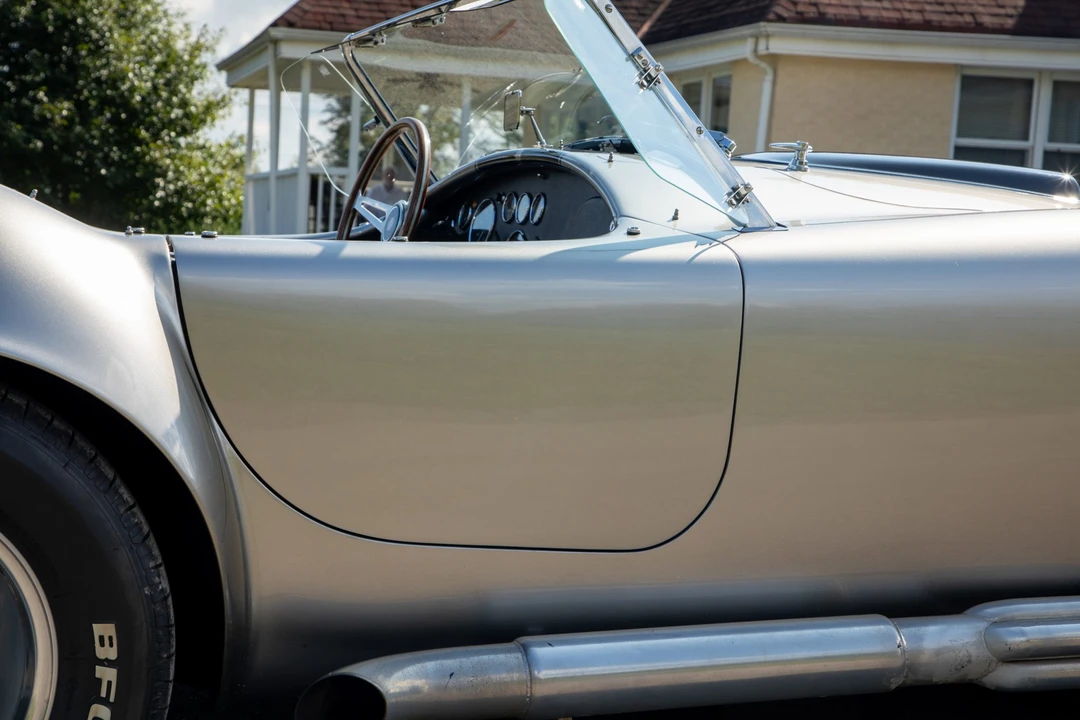 Shelby Cobra Replica - Image 13 of 31
