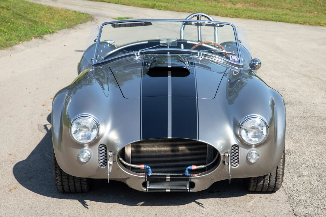 Shelby Cobra Replica - Image 2 of 31