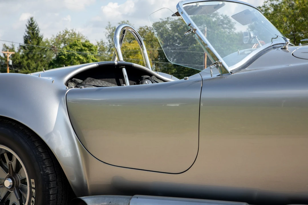 Shelby Cobra Replica - Image 16 of 31