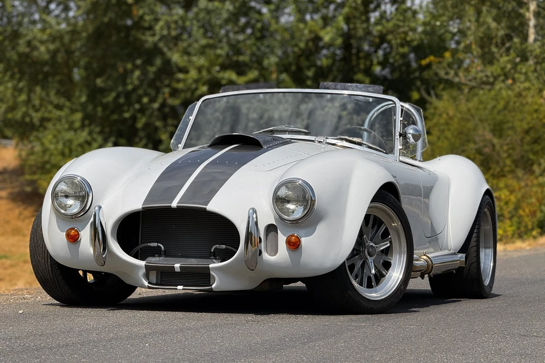 Shelby Cobra Replica - Image 12 of 31