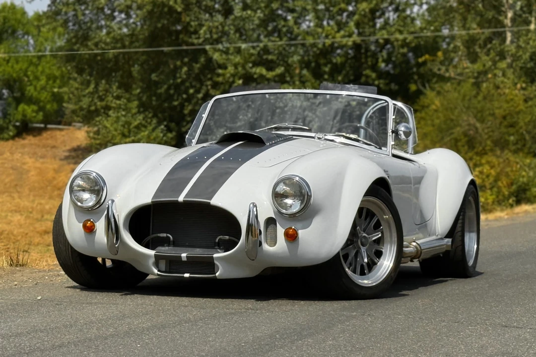 Shelby Cobra Replica - Image 14 of 31