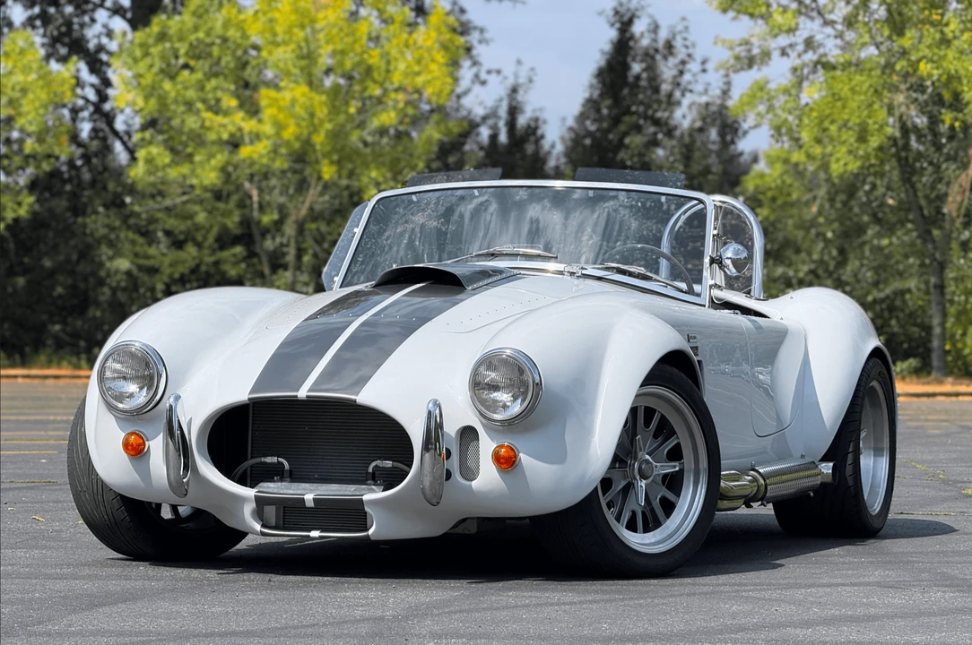 Shelby Cobra Replica - Image 16 of 31