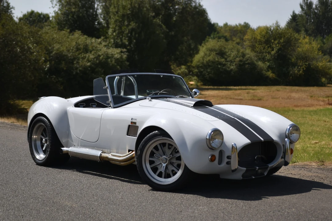 Shelby Cobra Replica - Image 19 of 31