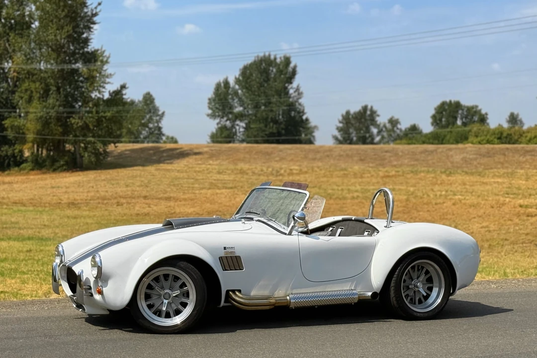 Shelby Cobra Replica - Image 3 of 31