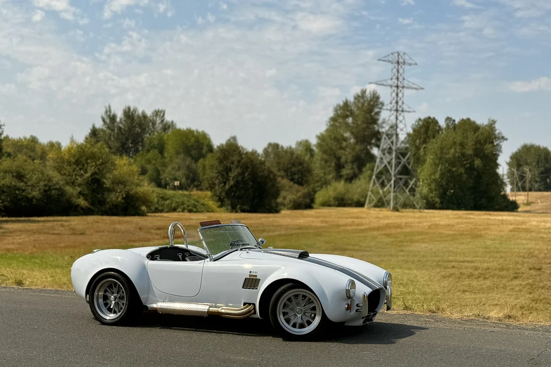 Shelby Cobra Replica - Image 25 of 31