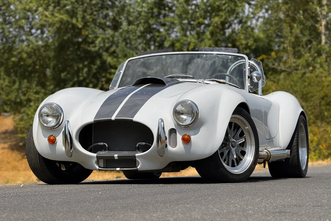 Shelby Cobra Replica - Image 10 of 31