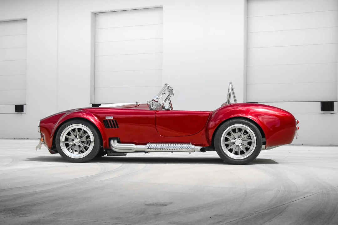 Shelby Cobra Replica - Image 4 of 31