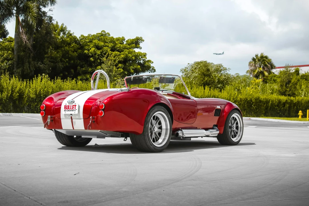 Shelby Cobra Replica - Image 8 of 31