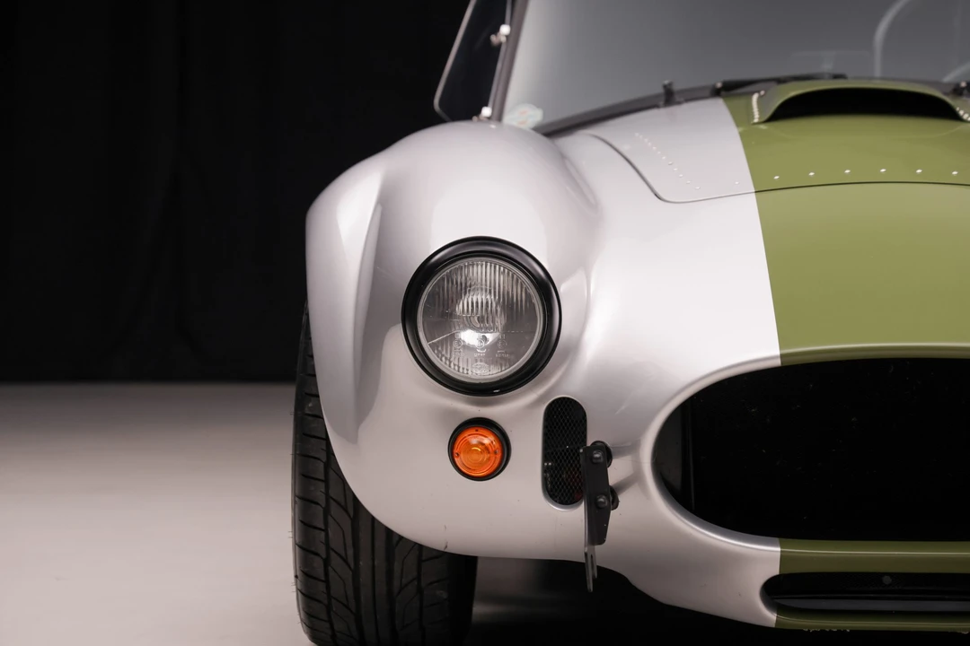 Shelby Cobra Replica - Image 20 of 31