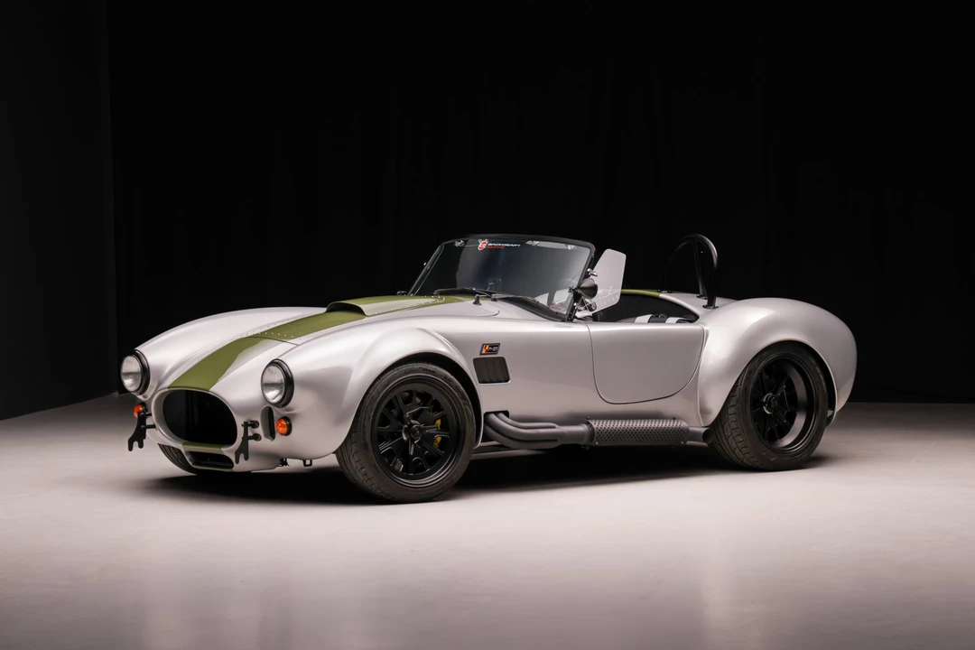 Shelby Cobra Replica - Image 3 of 31