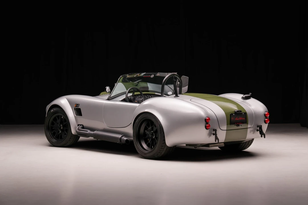 Shelby Cobra Replica - Image 6 of 31