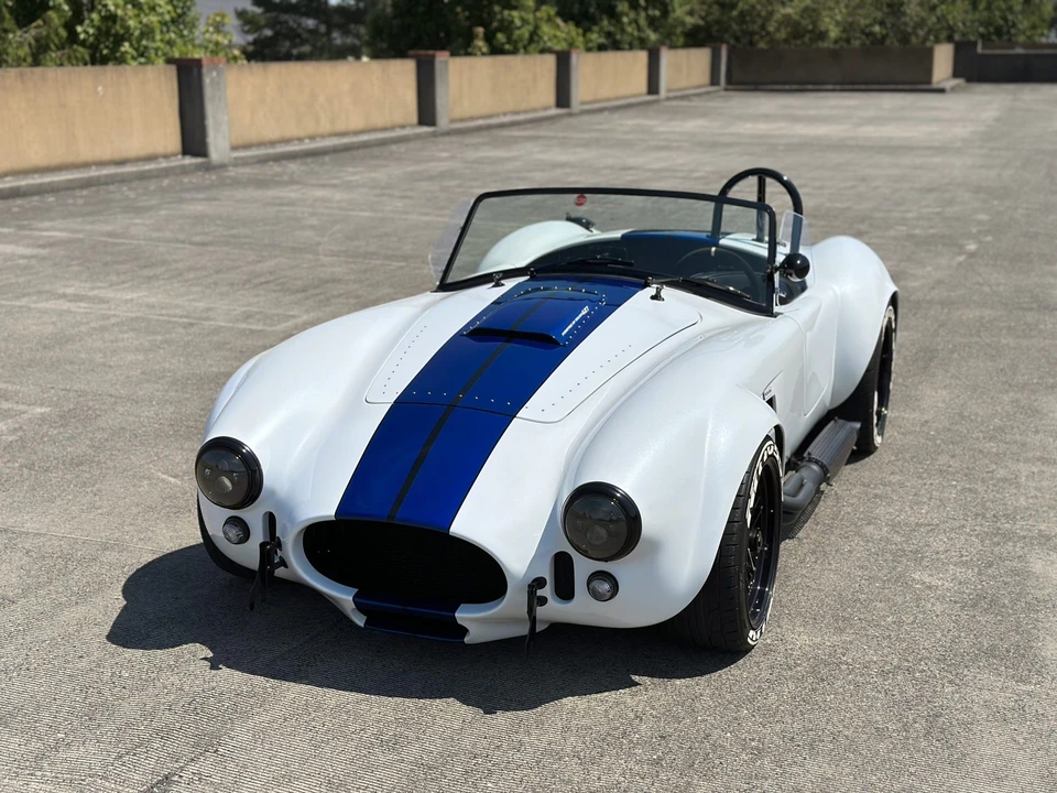 Shelby Cobra Replica - Image 22 of 31