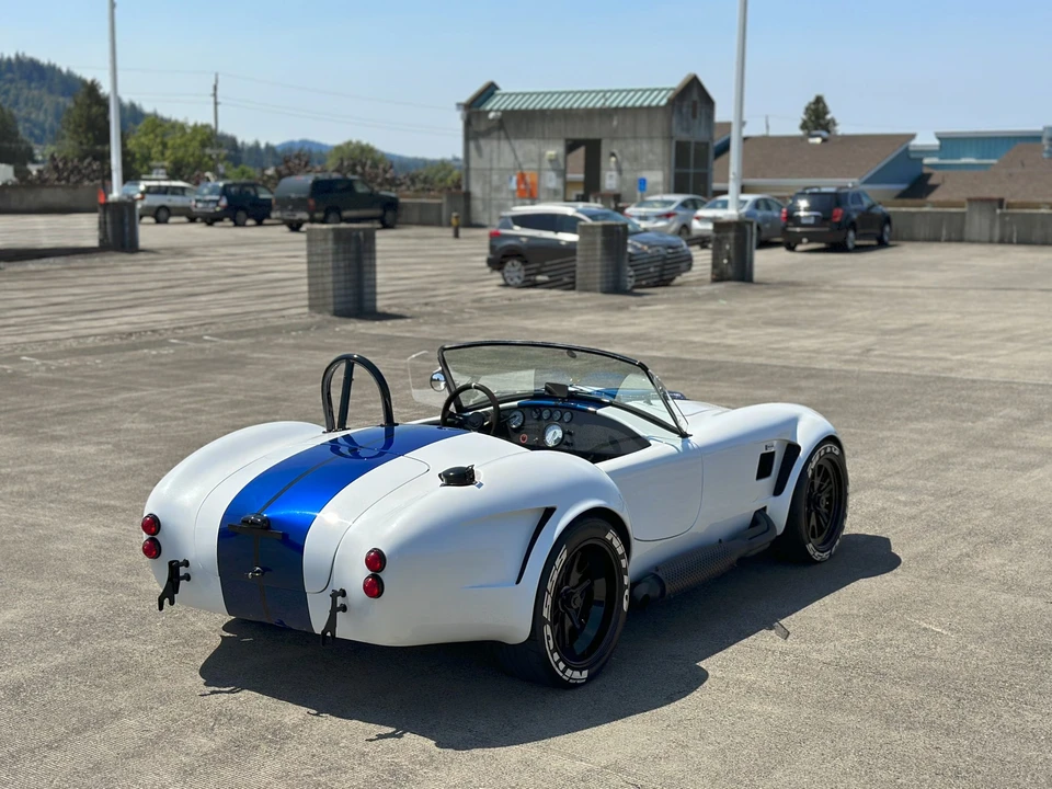 Shelby Cobra Replica - Image 28 of 31