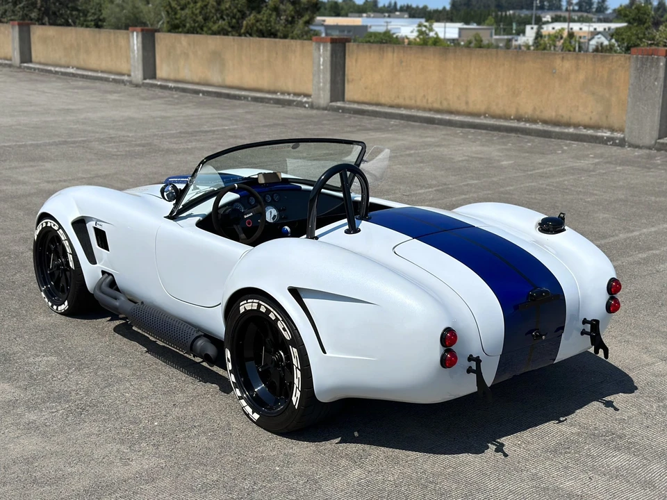 Shelby Cobra Replica - Image 25 of 31