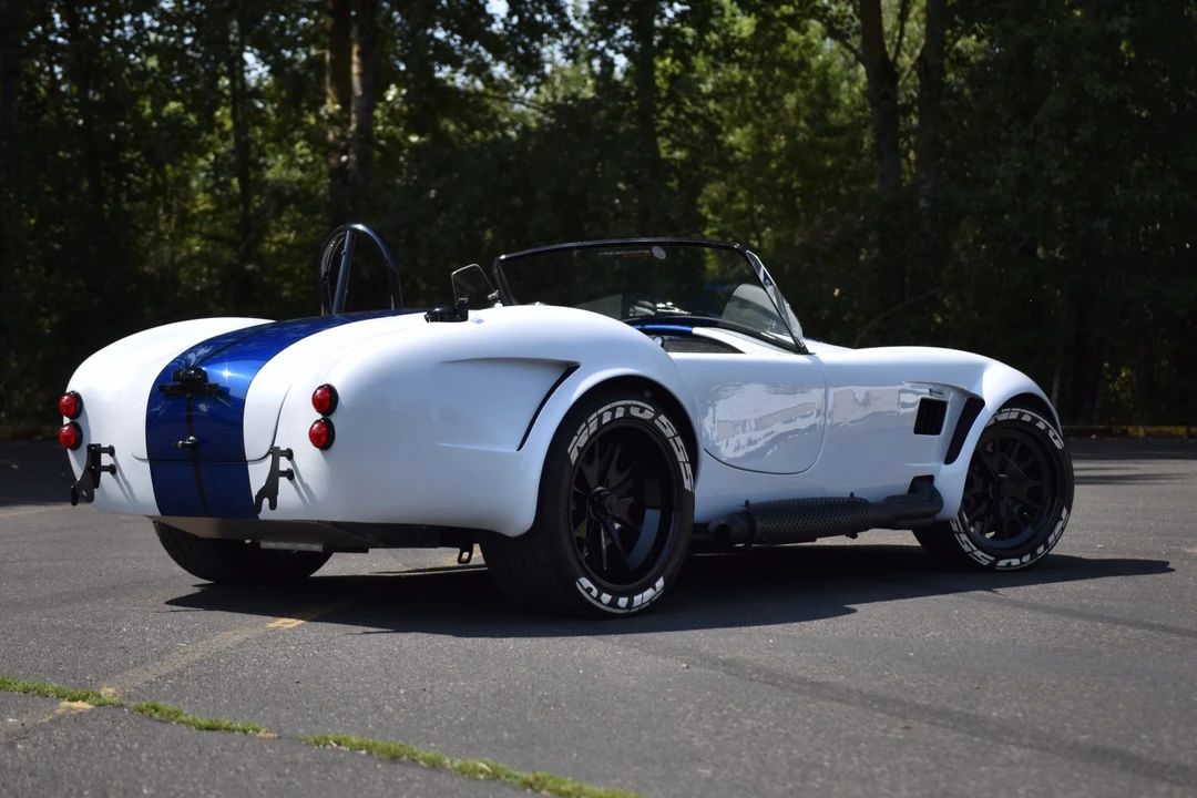Shelby Cobra Replica - Image 6 of 31